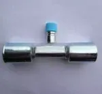 Фитинг врезной с заправочным портом R134а «сростка» под обжим сталь 5/8 G10 №10 #10 13мм 180° со стаканами 26