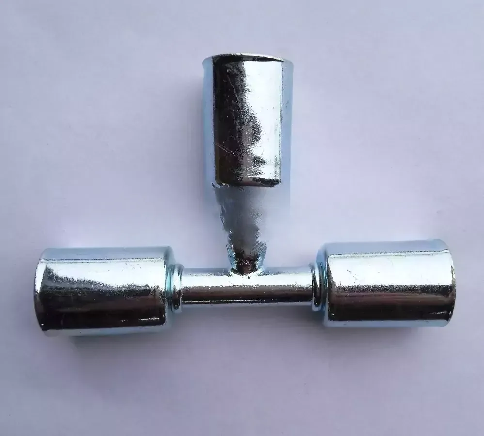 Фитинг врезной «тройник» под обжим сталь 5/8 G10 №10 #10 13мм с стаканами 21