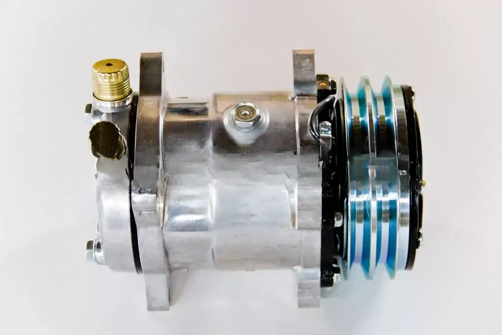 Компрессор кондиционера 5H14 12v A2 выходы вертикальные O-ring 3/4″-7/8″ 23 Компрессор кондиционера 5H14 12v A2 выходы вертикальные O-ring 3/4″-7/8″ 23