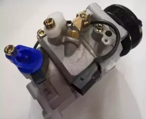 Компрессор кондиционера 6SEU14C PV6 12V 3